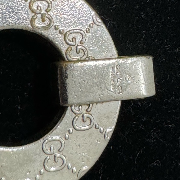 Gucci monogram keychain - Picture 2 of 6